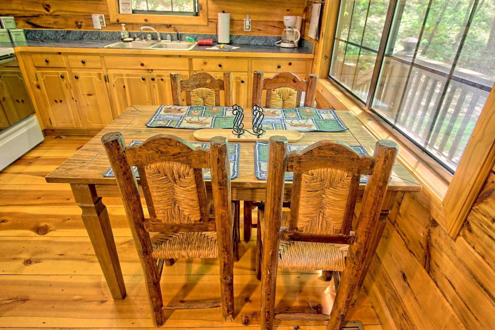 Tree Song Mountain Creek Cabin Ellijay Exterior photo