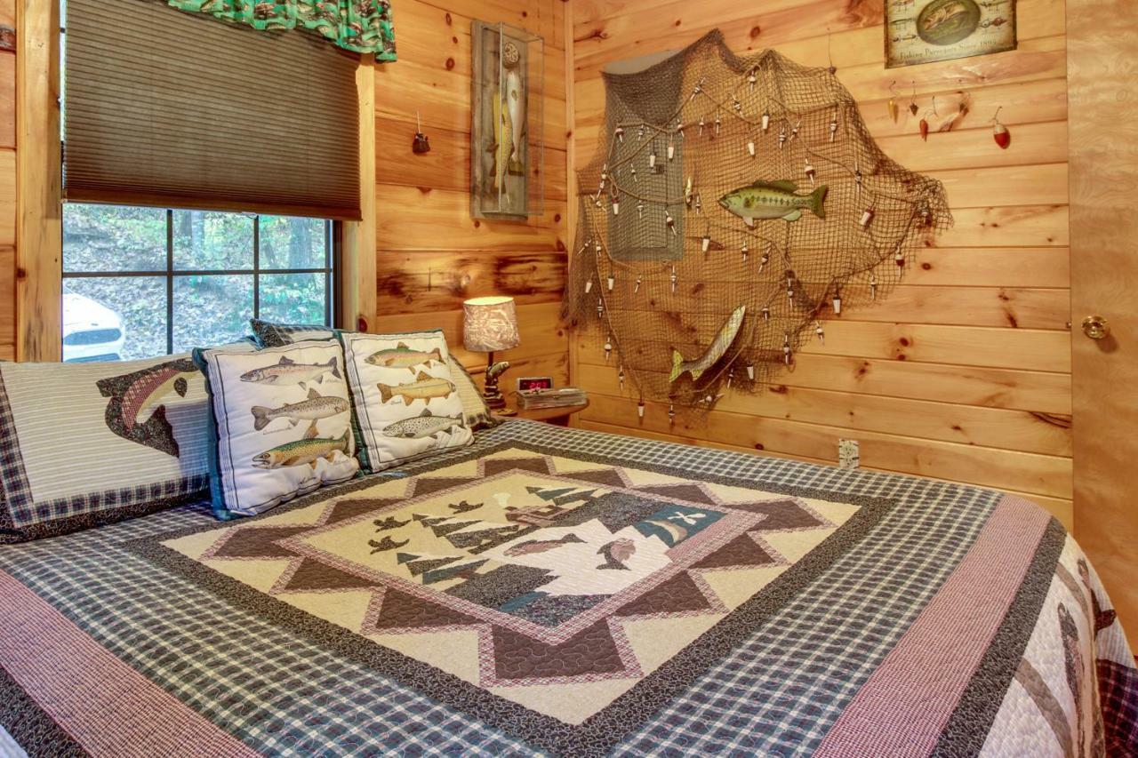 Tree Song Mountain Creek Cabin Ellijay Exterior photo